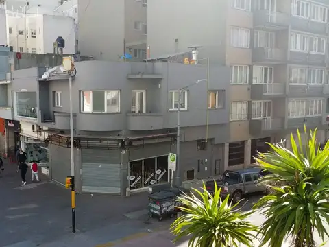 Importante local esquina en Mar del Plata