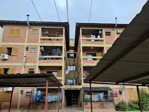 Departamento en alquiler en Isidro Casanova