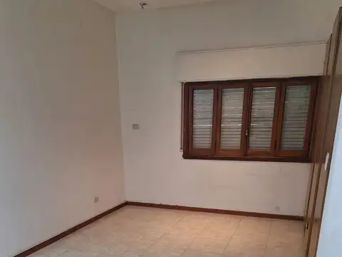 Depto Tipo Casa 4 ambientes con 1 baño
