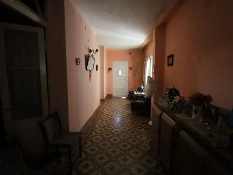 LOTE 8.66 X  42.34 CENTRO DE VILLA LUZURIAGA