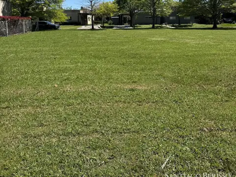 BARRIO CARDALES VILLAGE