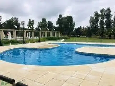  Lote interno con excelente orientación en Barrio El Trébol.