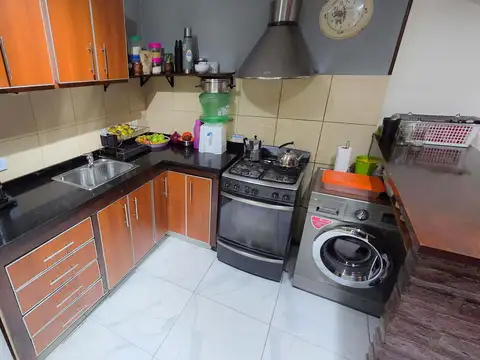 Depto Tipo Casa 4 ambientes con 1 baño