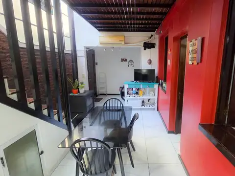 Depto Tipo Casa en Venta al Este