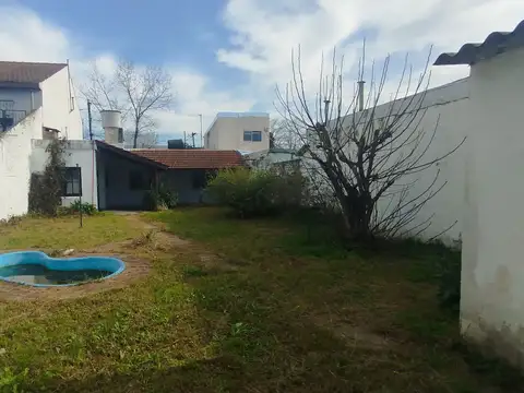 Casa en venta 3 amb. jardin, cochera, Malv.Argenti