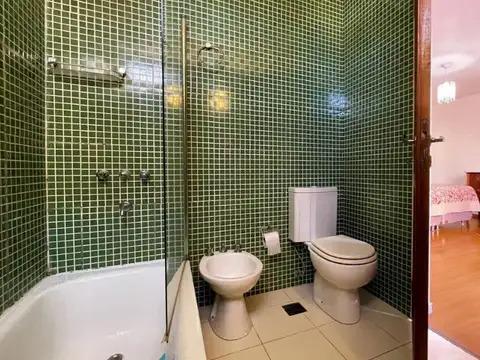 Depto Tipo Casa 4 ambientes con 2 baños