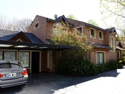 Casa en Alquiler de 4 dormitorios