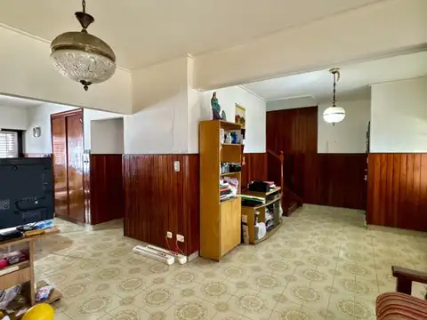 Casa en Venta con 5 cocheras
