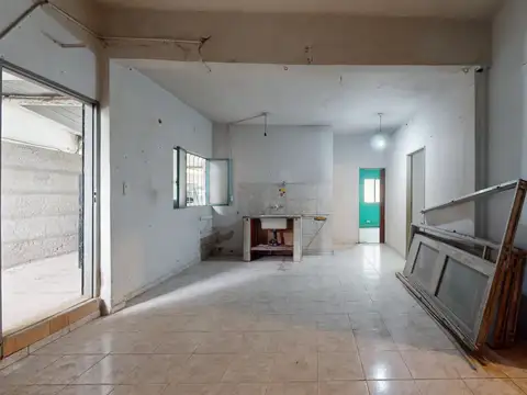 VENTA CASA 4 AMB CON LOCAL EZEIZA LOTE 300 MTS