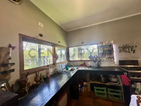 Casa en venta en Barrio Las Banderitas, City Bell – 447 bis entre 155 bis y 156 – Apta crédito – 2 d