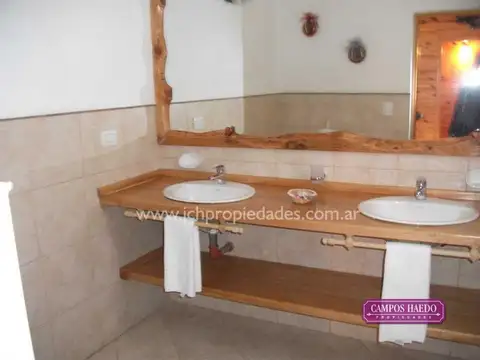 Hotel en Venta en Antilhue, USD 800.000