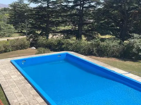 Casa 4 ambientes con 4 baños