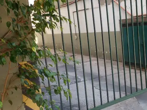 Venta Cochera Cubierta Ramos Mejia Centro