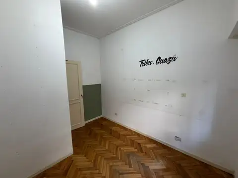 Alquiler  Oficina Consultorio Recoleta con patio