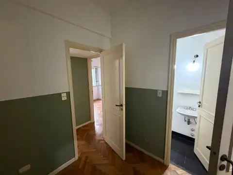 Oficina en Alquiler en Recoleta, $ 680.000