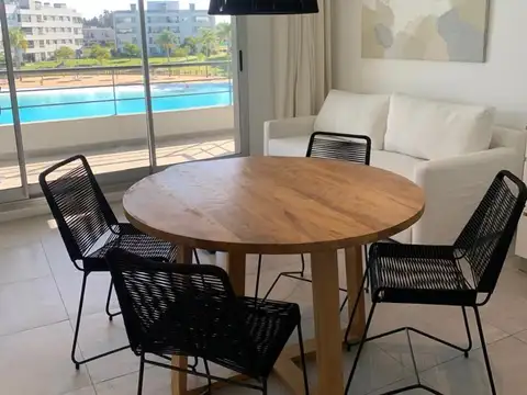Lagoon Pilar 100