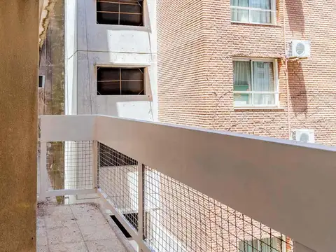 Montevideo y Paraguay - Dpto de 1 Dormitorio Externo.