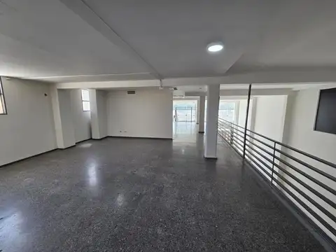 Local en Alquiler en Godoy Cruz, USD 2.900