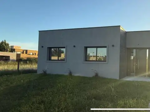 Casa en Venta Barrio privado Monet, Cardales-Campana