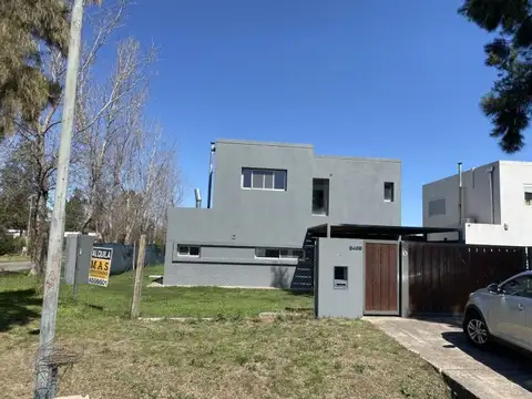 Casa de 3 dormitorios, Juan B. Justo 9409, Portal de Aldea,