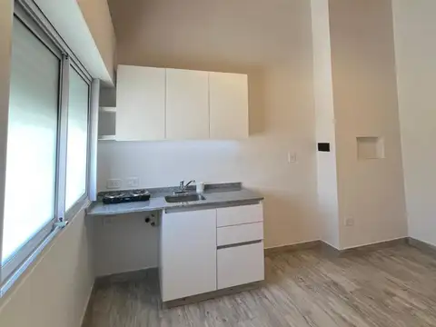 Depto Tipo Casa en Alquiler en Liniers, $ 550.000