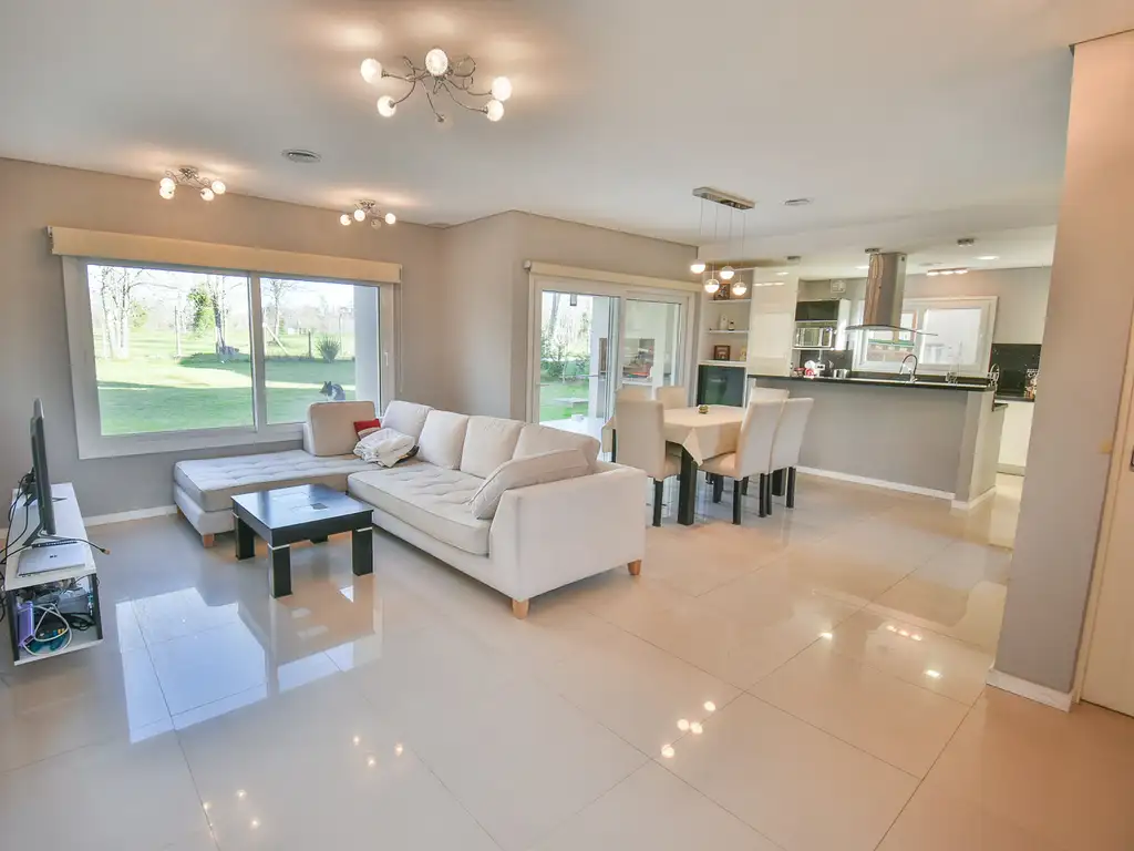 las fincas 0 - 3 dormitorios con cochera