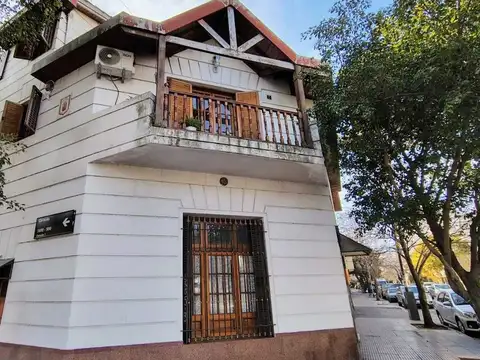 Casa Venta en Flores 3 plantas Ideal 2 familias 