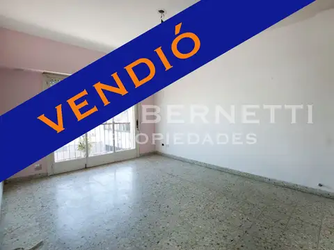 Departamento 3 Ambientes - Muy Amplio - Con balcón - Muy buena ubicación -