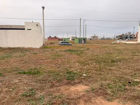 VENTA LOTE RESIDEN FONDO NORTE CUESTAS MANANTIALES