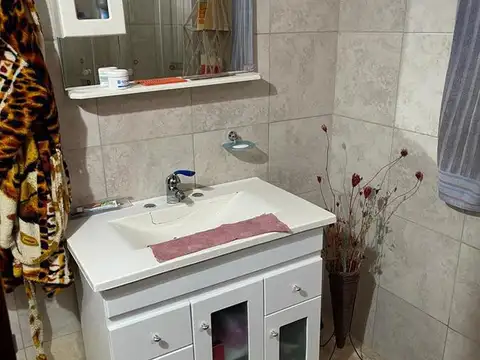 Casa 4 Ambientes En Venta - Francisco Alvarez, Moreno