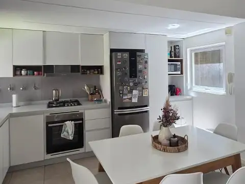 Depto 3 amb en duplex c/ balcon - Florida