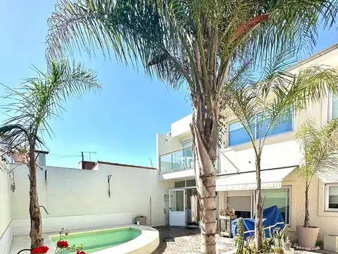 Propiedad De Categoría En La Mejor Zona De Turdera