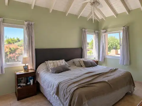 Barrio el recodo, excelente casa apta credito