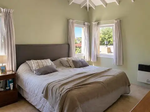Barrio el recodo, excelente casa apta credito