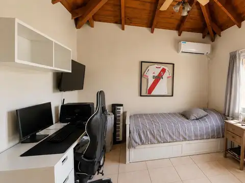 Barrio el recodo, excelente casa apta credito