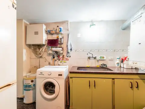 Casa 5 ambientes con 2 baños