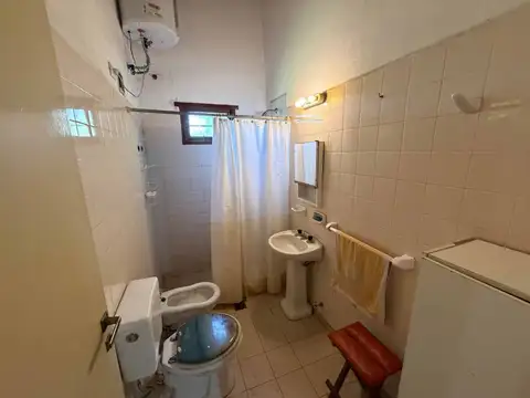 VENTA CASA 4 AMBIENTES GRAN LOTE CHAPADMALAL