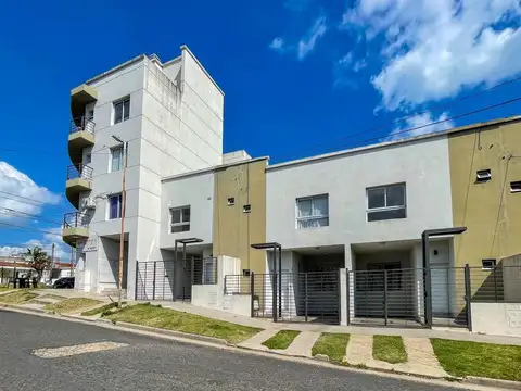 Dúplex con FINANCIACION - 2 Dormitorios y cochera