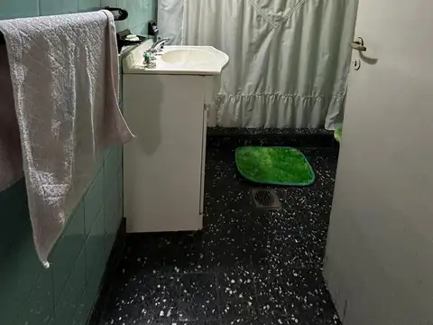 DEPARTAMENTO TIPO CASA  (PH) 3 AMBIENTES CON PATIO Y TERRAZA / VENTA / LOMAS DEL MIRADOR