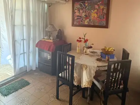 Depto Tipo Casa en Venta en Barrio Naón, USD 175.000