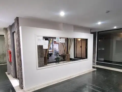 VENTA DPTO 1 AMB ZONA LA PERLA CON COCHERA.