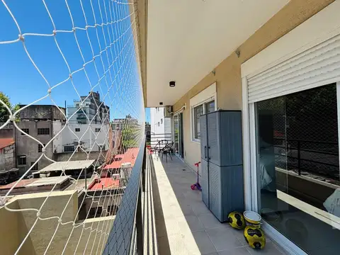 Departamento 3 ambientes con 2 baños