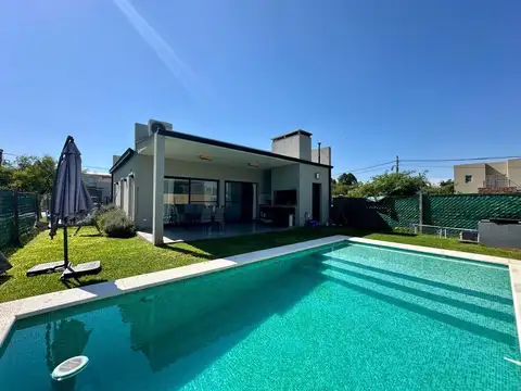 Casa en venta en Escobar - APTA CREDITO    ID 5691