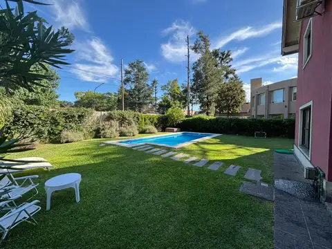 Casa en Venta en William Morris, USD 280.000