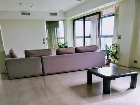 Departamento en Venta de 4 dormitorios