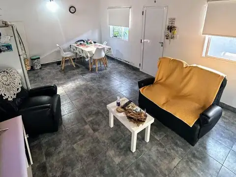 Depto Tipo Casa en Venta de 2 ambientes