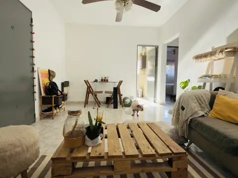 Departamento De 2 Dormitorios En Alquiler 56 Entre 9 Y 10 | Plaza Moreno