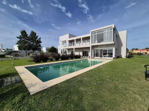 ALQUILER ANUAL - CASA EL PRINCIPADO-SAN VICENTE