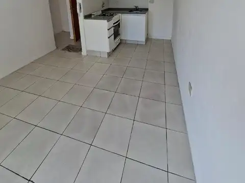 Av Alberdi Bis 100, Piso 2