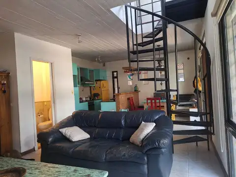 Depto Tipo Casa en Venta con 1 cocheras
